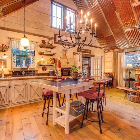 Pet-Friendly Wimberley Cabin With Fire Pit And Hot Tub Dış mekan fotoğraf