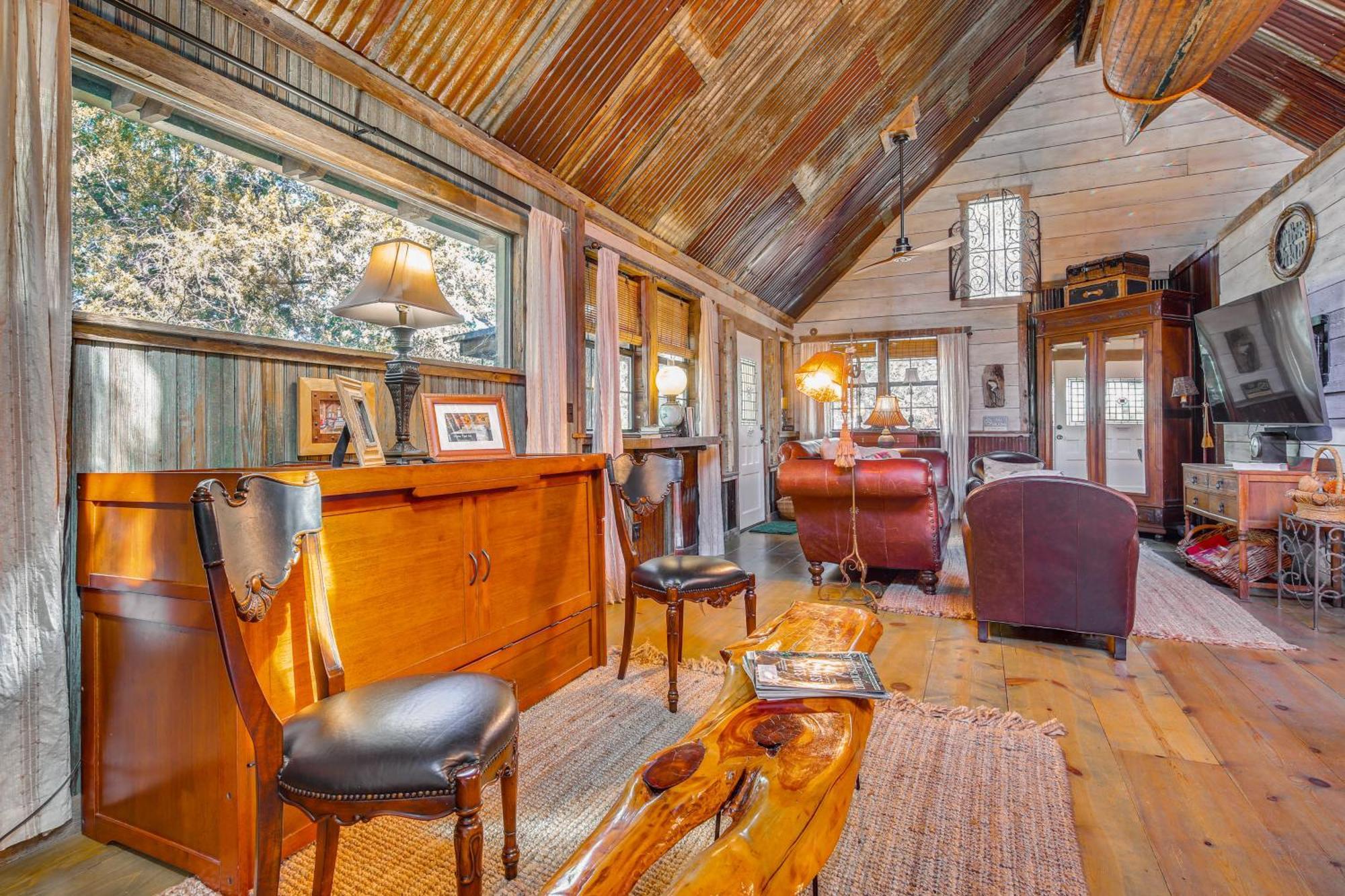 Pet-Friendly Wimberley Cabin With Fire Pit And Hot Tub Dış mekan fotoğraf